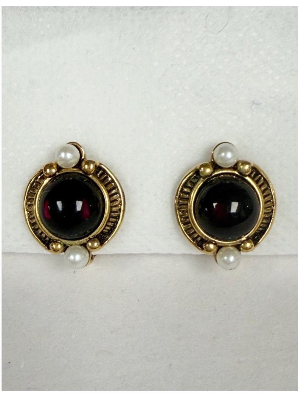 Vintage signed Napier goldtone Merlot Red glass Faux Pearl Clip On earrings